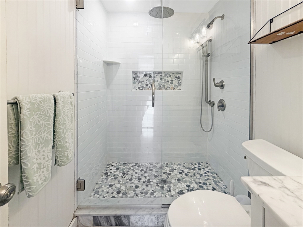 12 Mason St Extension Wareham, MA 02532 - Photo 11 of 27