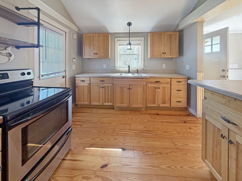 12 Mason St Extension Wareham, MA 02532 - Photo 14 of 27