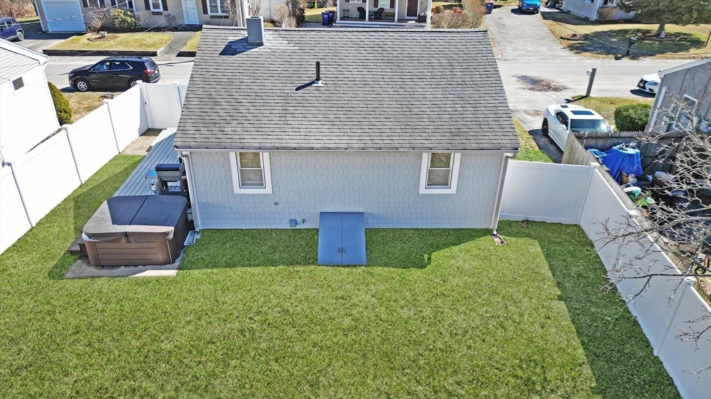 12 Mason St Extension Wareham, MA 02532 - Photo 4 of 27