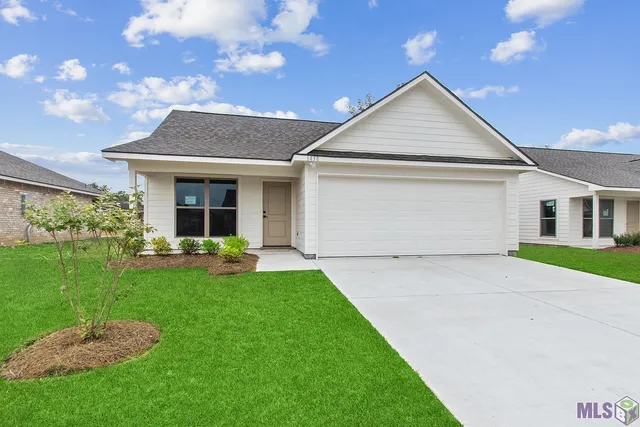 $274,900 | 1245 West Amber Street, Gonzales, LA 70737