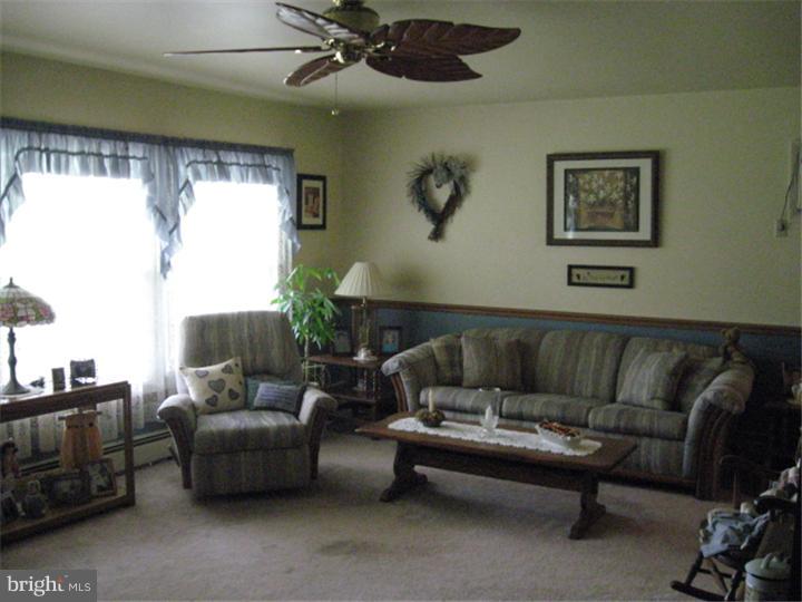 150 Harmony Road Levittown, PA 19056 - Photo 11 of 25 Living Room
