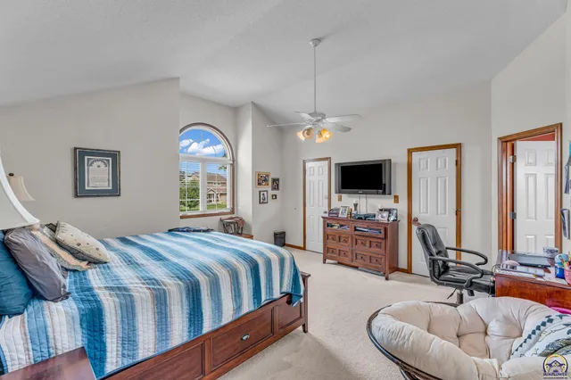 $299,900 | 7741 Southwest 26th Street, Topeka, KS 66614