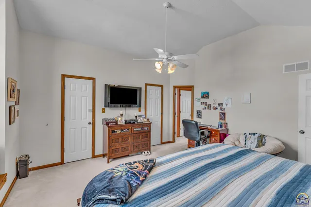 $299,900 | 7741 Southwest 26th Street, Topeka, KS 66614