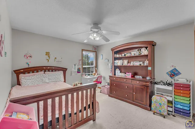 $299,900 | 7741 Southwest 26th Street, Topeka, KS 66614