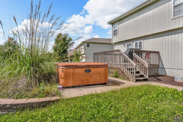 $299,900 | 7741 Southwest 26th Street, Topeka, KS 66614