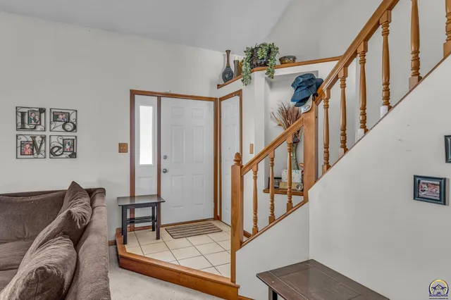 $299,900 | 7741 Southwest 26th Street, Topeka, KS 66614