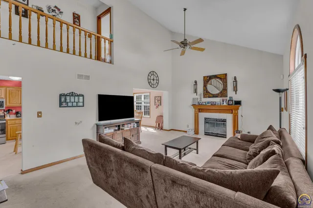 $299,900 | 7741 Southwest 26th Street, Topeka, KS 66614