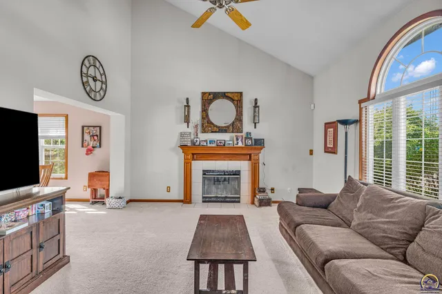 $299,900 | 7741 Southwest 26th Street, Topeka, KS 66614