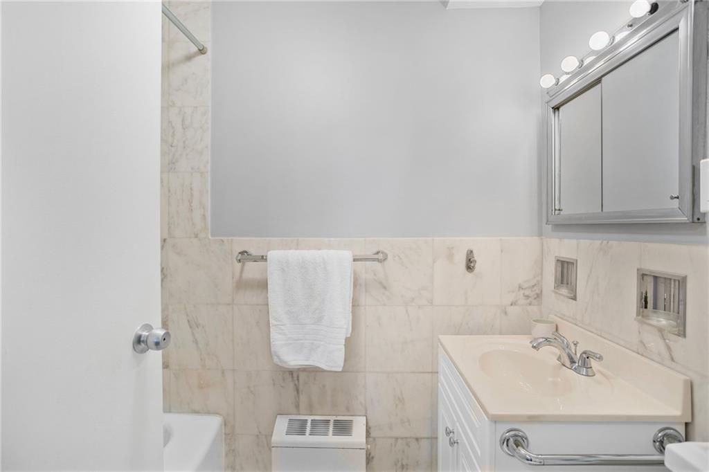 4601 Fifth Avenue, Unit 626 Pittsburgh, PA 15213 - Photo 13 of 30