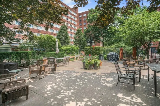 $158,500 | 4601 Fifth Avenue, Unit 626, Pittsburgh, PA 15213