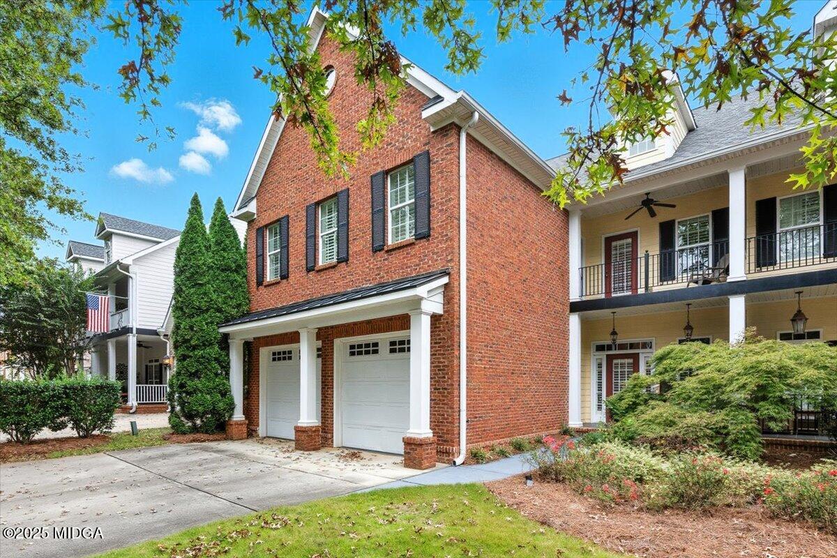 855 Tufthunter Macon, GA 31210 - Photo 3 of 38 front view of a house with a yard