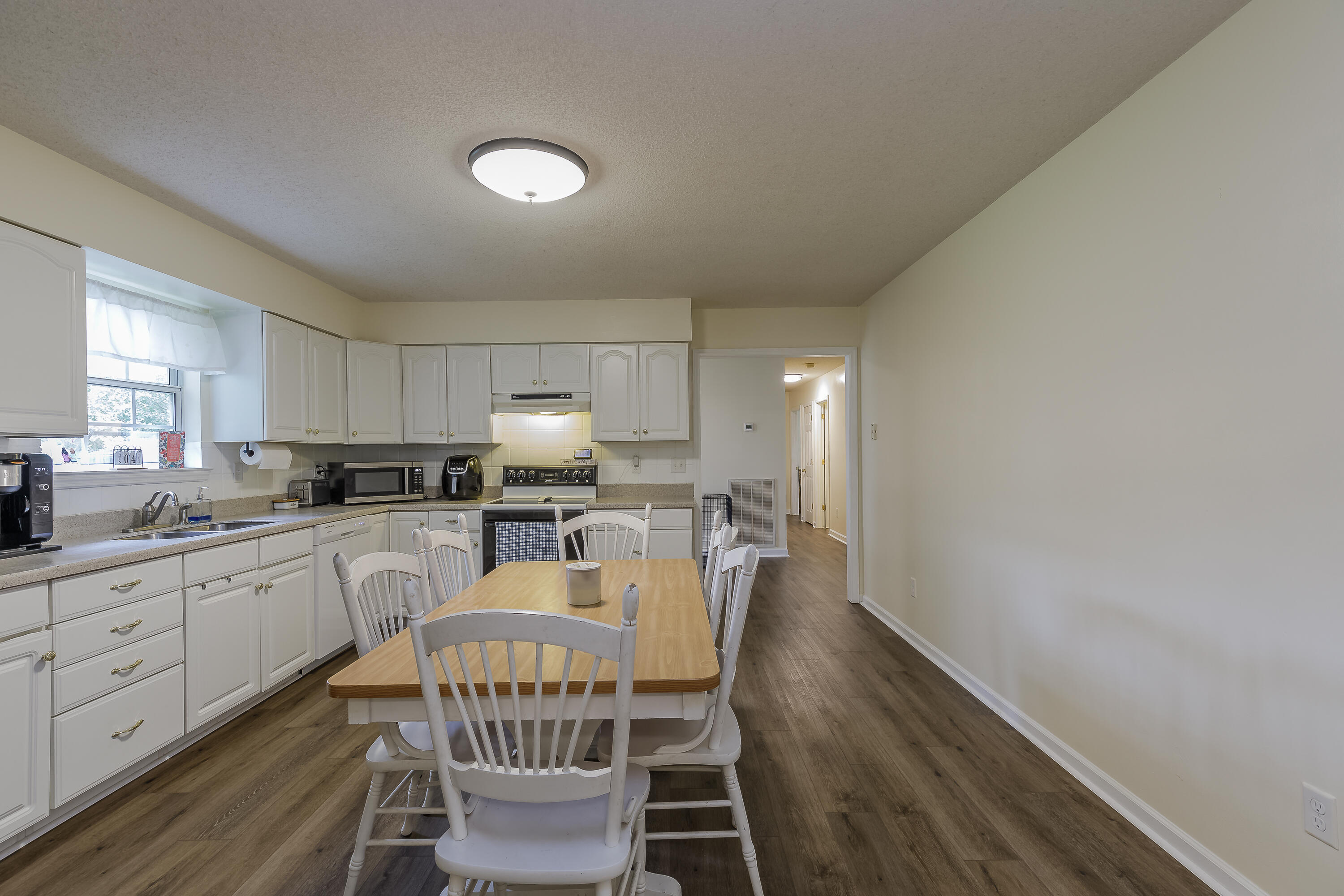 259 Osburn Road Chickamauga, GA 30707 - Photo 11 of 50 Kitchen / Dining