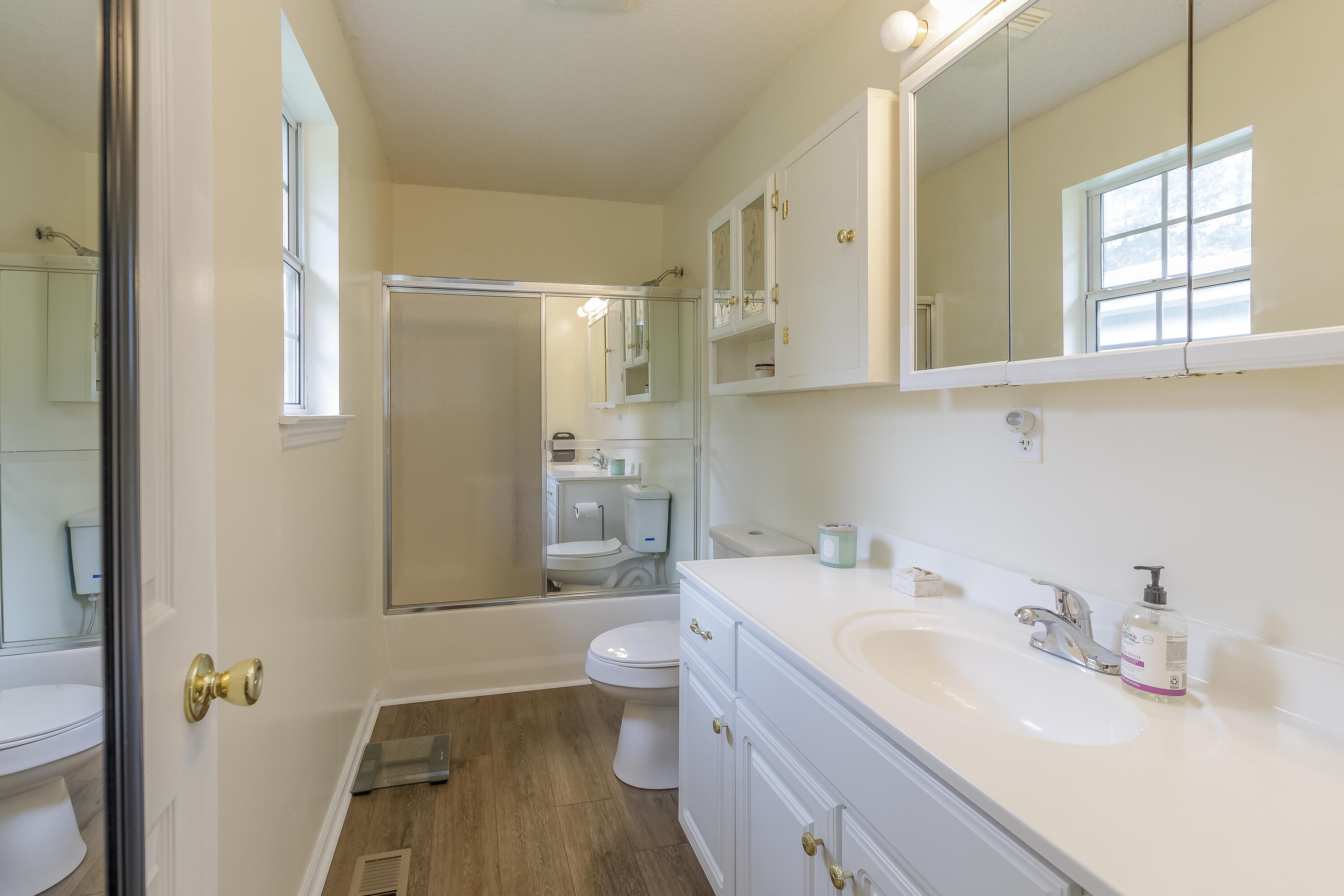 259 Osburn Road Chickamauga, GA 30707 - Photo 23 of 50 Master Bathroom