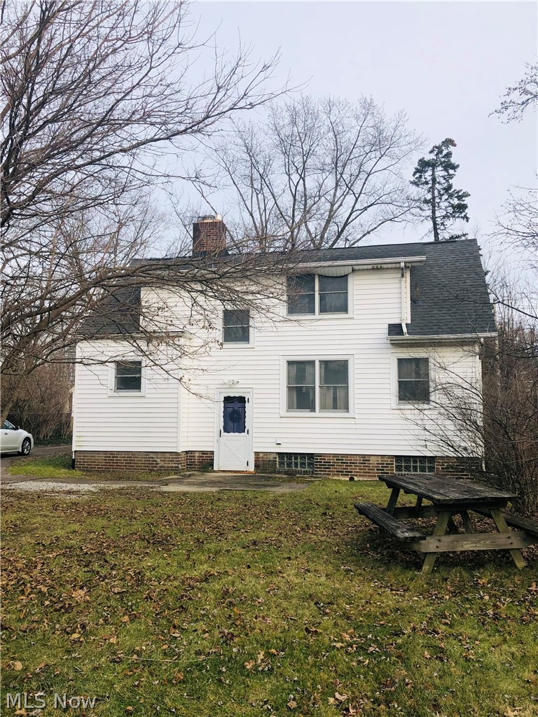 718 Prospect Road Berea, OH 44017 - Photo 2 of 2 Back of Home
