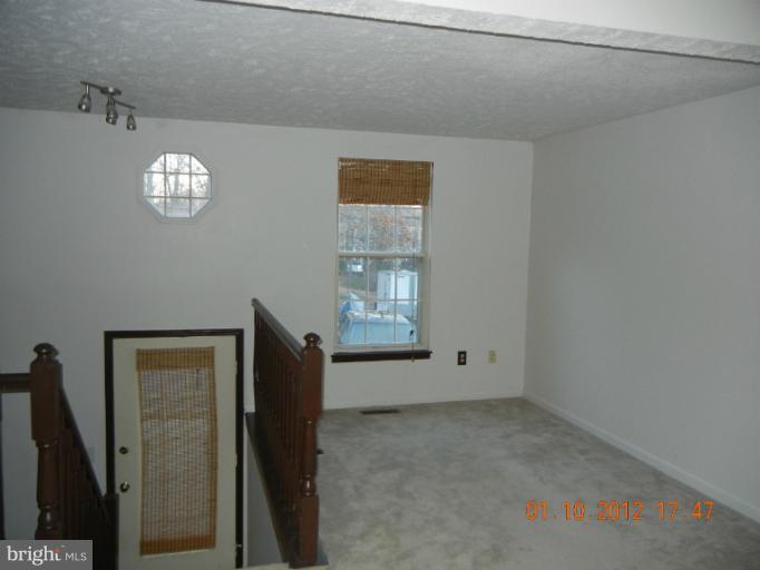 1922 Belmont Ridge Court Reston, VA 20191 - Photo 14 of 24 Living Room