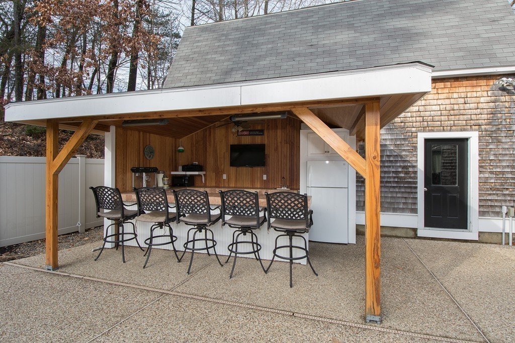 111 Gerard Road Norwell, MA 02061 - Photo 17 of 18 Gallery Image 17