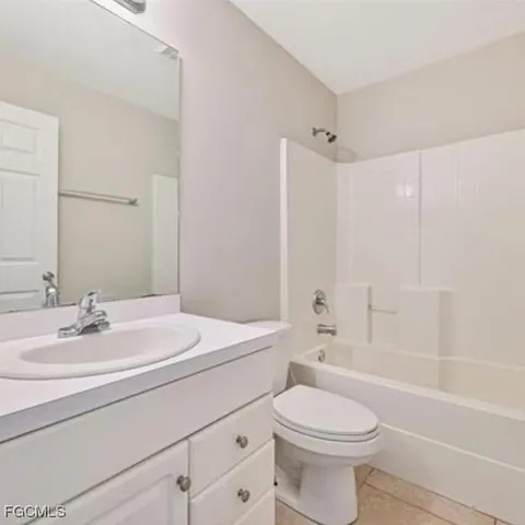 $394,900 | 465-467 Lillon Avenue South, Lehigh Acres, FL 33974