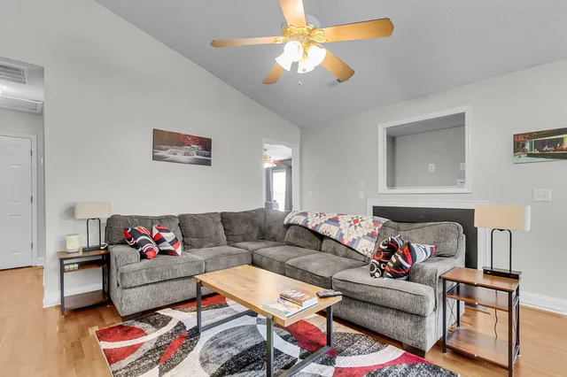 $325,000 | 137 Paddock Way, Summerville, SC 29486