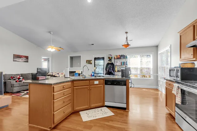 $325,000 | 137 Paddock Way, Summerville, SC 29486