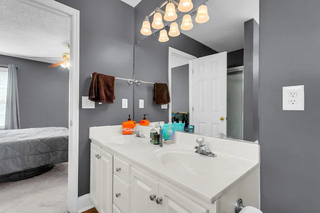 $325,000 | 137 Paddock Way, Summerville, SC 29486