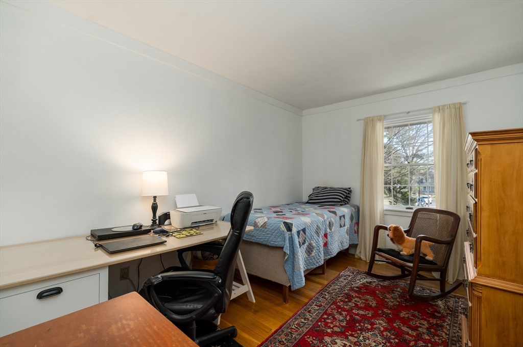 5 Victoria Road Manchester, MA 01944 - Photo 9 of 13