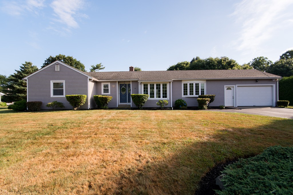 49 Harbor Road Swansea, MA 02777 - Photo 1 of 25 Gallery Image 1