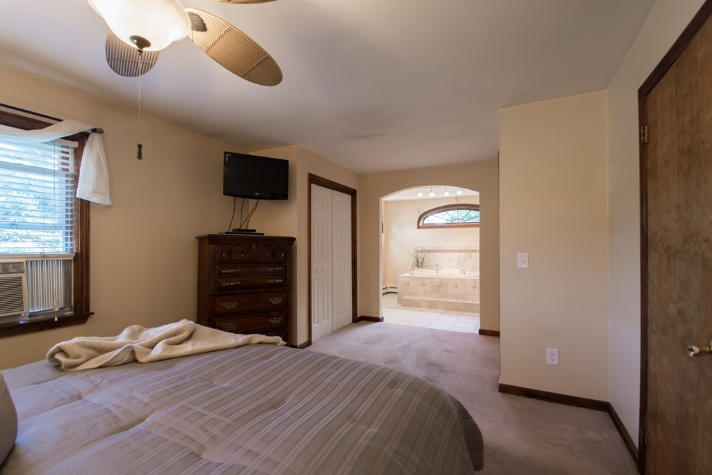 49 Harbor Road Swansea, MA 02777 - Photo 17 of 25 Gallery Image 17