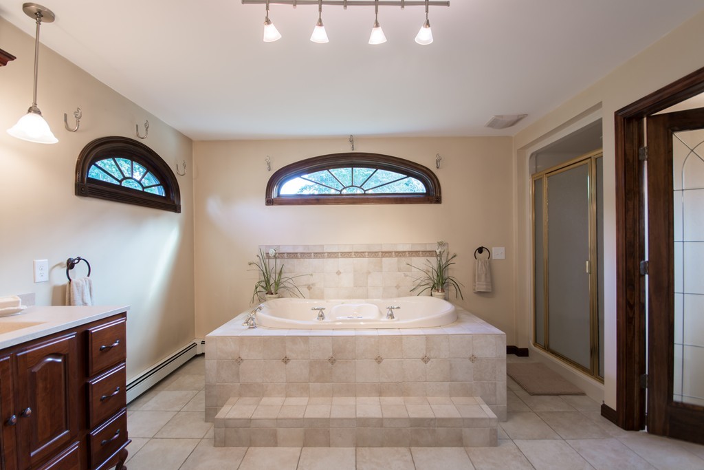 49 Harbor Road Swansea, MA 02777 - Photo 19 of 25 Gallery Image 19