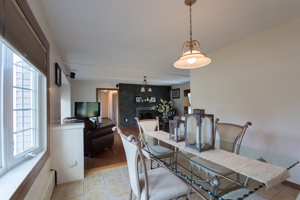 49 Harbor Road Swansea, MA 02777 - Photo 6 of 25 Gallery Image 6