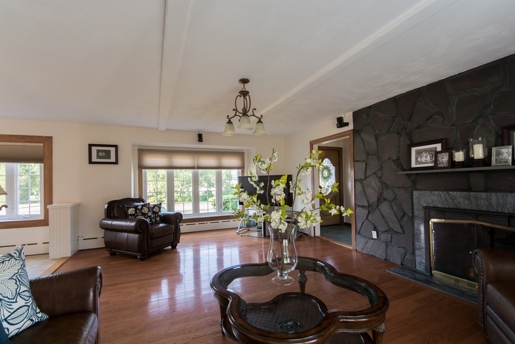 49 Harbor Road Swansea, MA 02777 - Photo 8 of 25 Gallery Image 8
