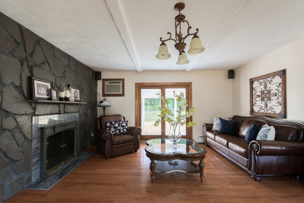 49 Harbor Road Swansea, MA 02777 - Photo 10 of 25 Gallery Image 10
