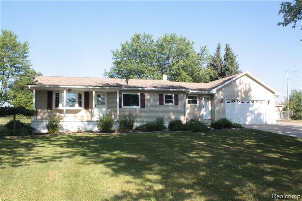 8293 North State Road Otisville, MI 48463 - Photo 2 of 30