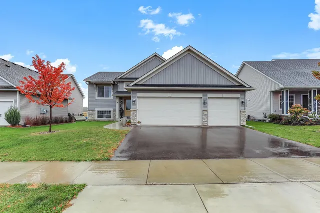 $499,900 | 2857 213th Street West, Farmington, MN 55024