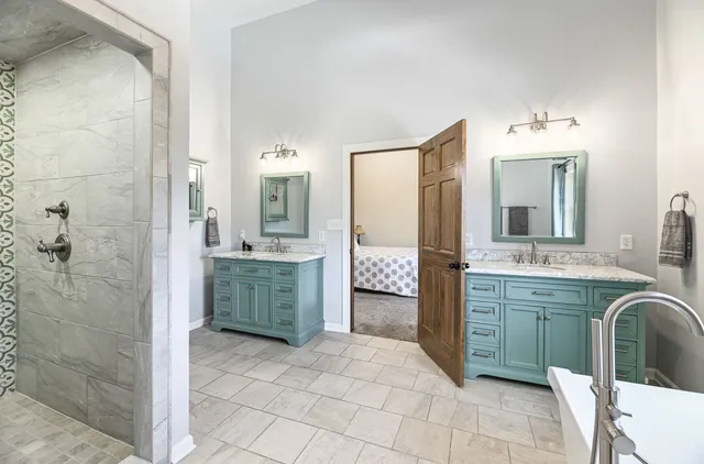 $1,895,000 | 7134 North Tichigan Road, Waterford, WI 53185