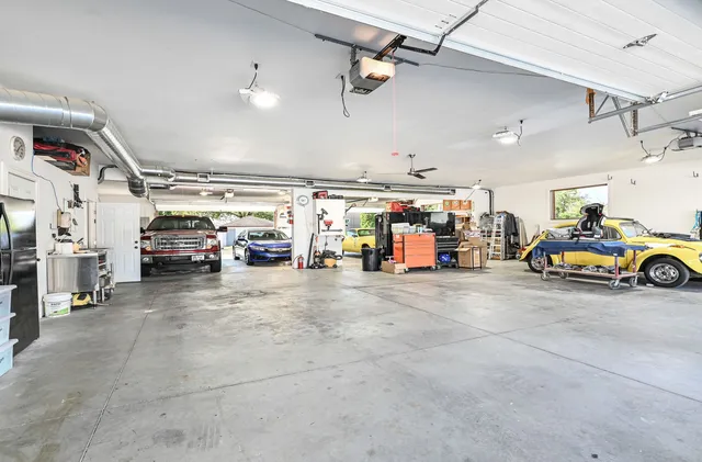 $1,895,000 | 7134 North Tichigan Road, Waterford, WI 53185