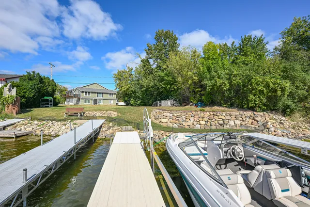 $1,895,000 | 7134 North Tichigan Road, Waterford, WI 53185