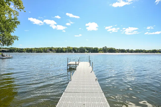 $1,895,000 | 7134 North Tichigan Road, Waterford, WI 53185