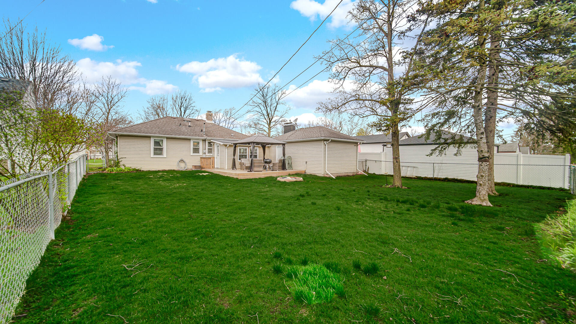 8345 Walnut Drive Munster, IN 46321 - Photo 15 of 15 1920x1080