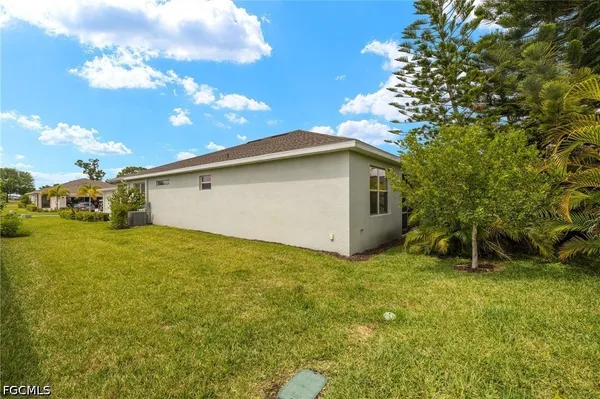 $2,000 | 9077 Leatherwood Loop, Lehigh Acres, FL 33936