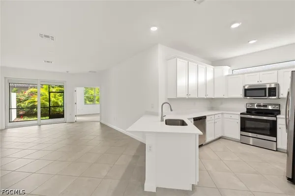 $2,000 | 9077 Leatherwood Loop, Lehigh Acres, FL 33936