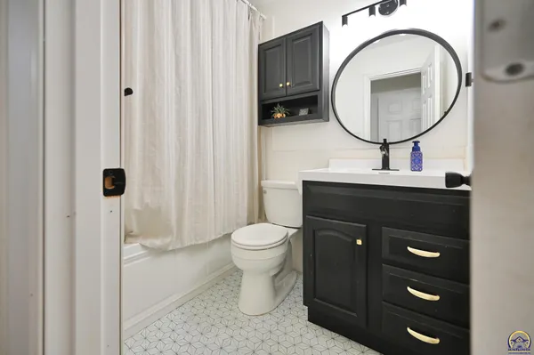 $280,000 | 413 Madore Street, Silver Lake, KS 66539