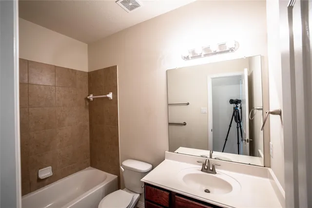 $2,300 | 24415 Hikers Bend Drive, Katy, TX 77493