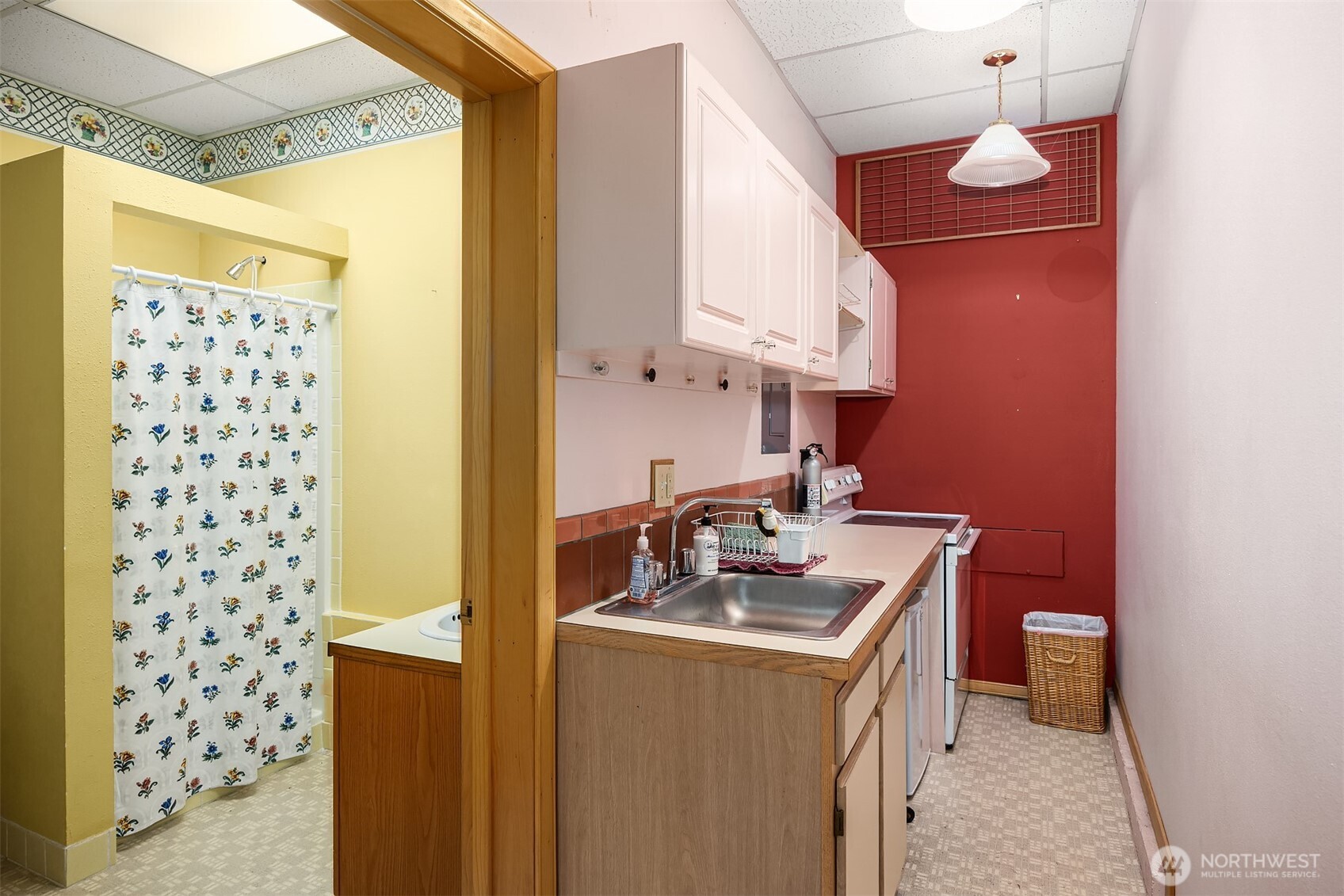 816 North 38th Street Seattle, WA 98103 - Photo 7 of 12