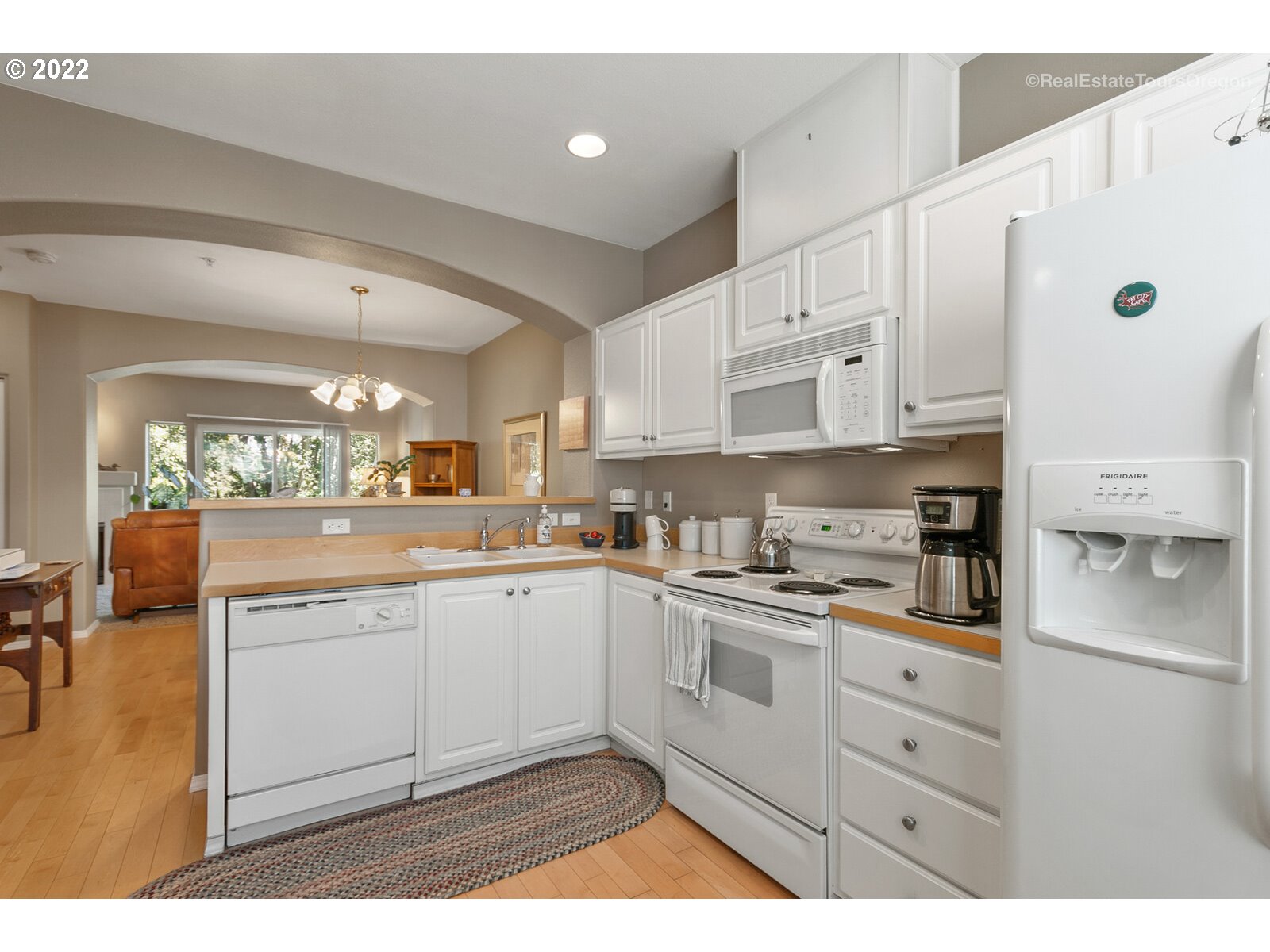 13980 Southwest Scholls Ferry Road, Unit 104 Beaverton, OR 97007 - Photo 12 of 32 Gallery Image 12