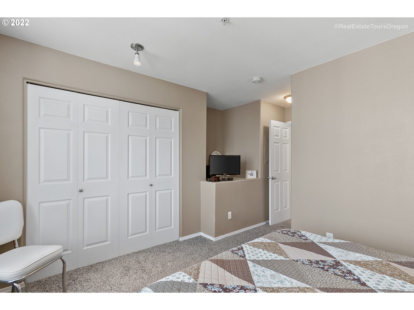 13980 Southwest Scholls Ferry Road, Unit 104 Beaverton, OR 97007 - Photo 24 of 32 Gallery Image 24