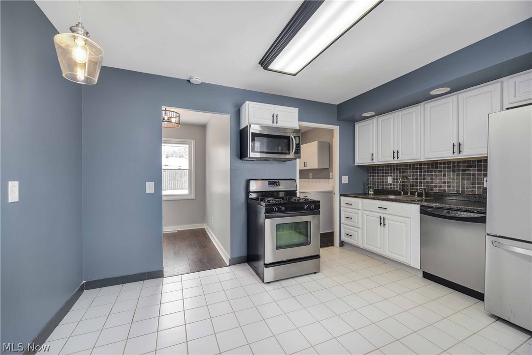 6333 Springwood Road Parma Heights, OH 44130 - Photo 17 of 35