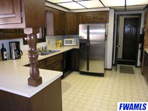 10410 Oaktree Road Fort Wayne, IN 46845 - Photo 5 of 12