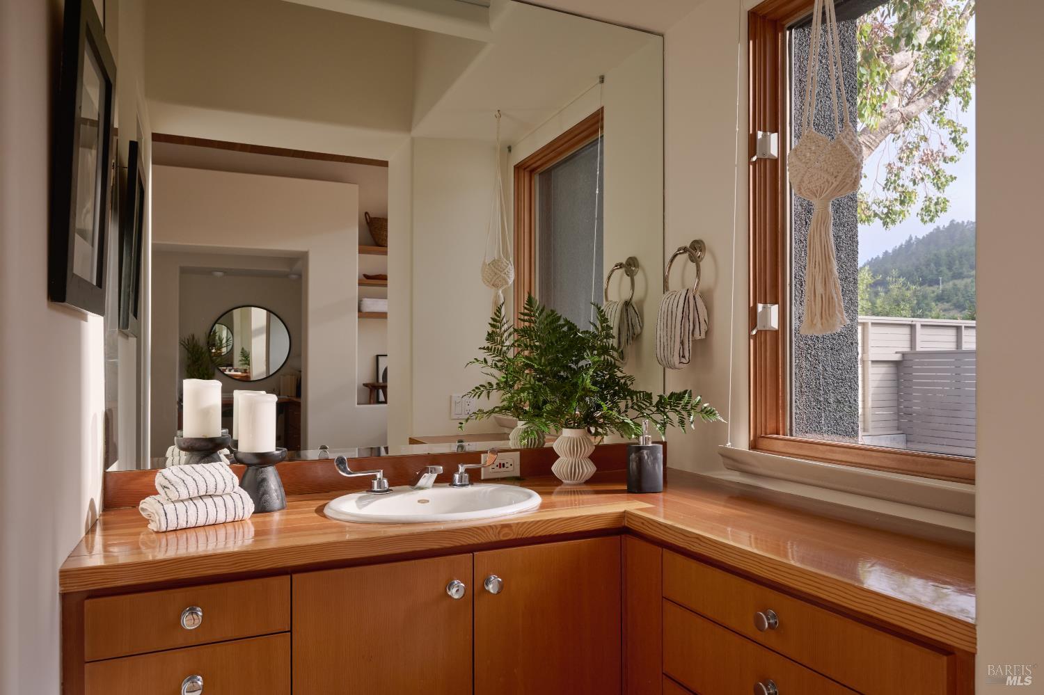 41 Dipsea Road Stinson Beach, CA 94970 - Photo 16 of 23