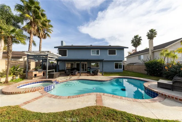 $830,000 | 906 Brandywine, Corona, CA 92878