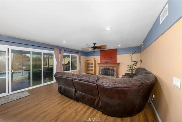 $830,000 | 906 Brandywine, Corona, CA 92878